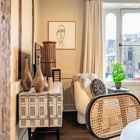 112 Micklegate - 1