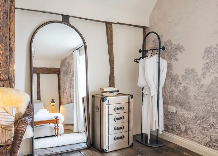 112 Micklegate - 1 *